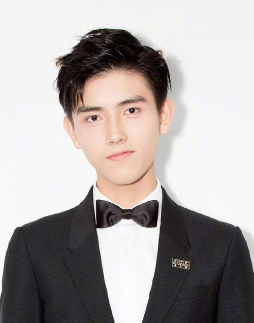 娱乐爆料陈飞宇,揭秘明星背后的故事